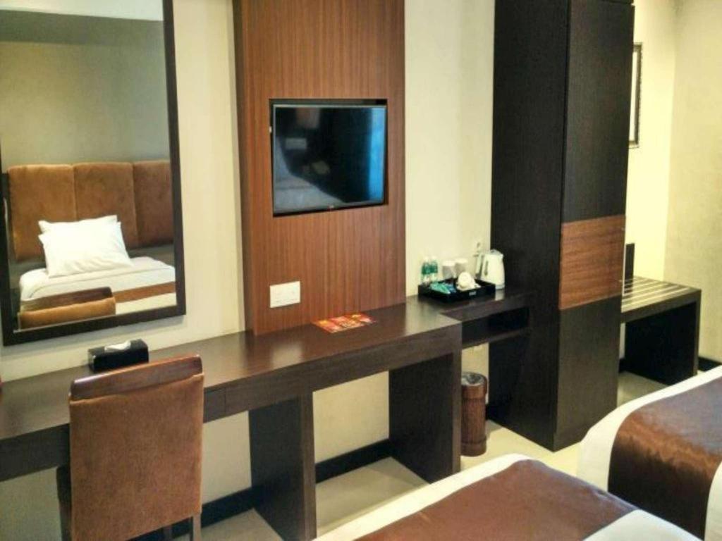 Grage Jogja Hotel ジョグジャカルタ エクステリア 写真