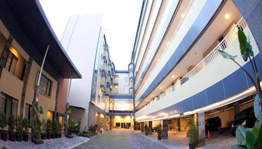 Grage Jogja Hotel ジョグジャカルタ エクステリア 写真
