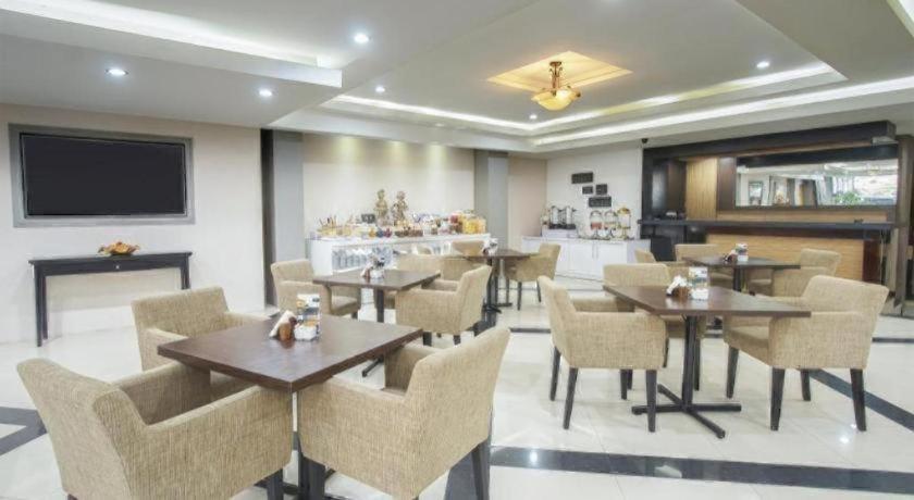 Grage Jogja Hotel ジョグジャカルタ エクステリア 写真